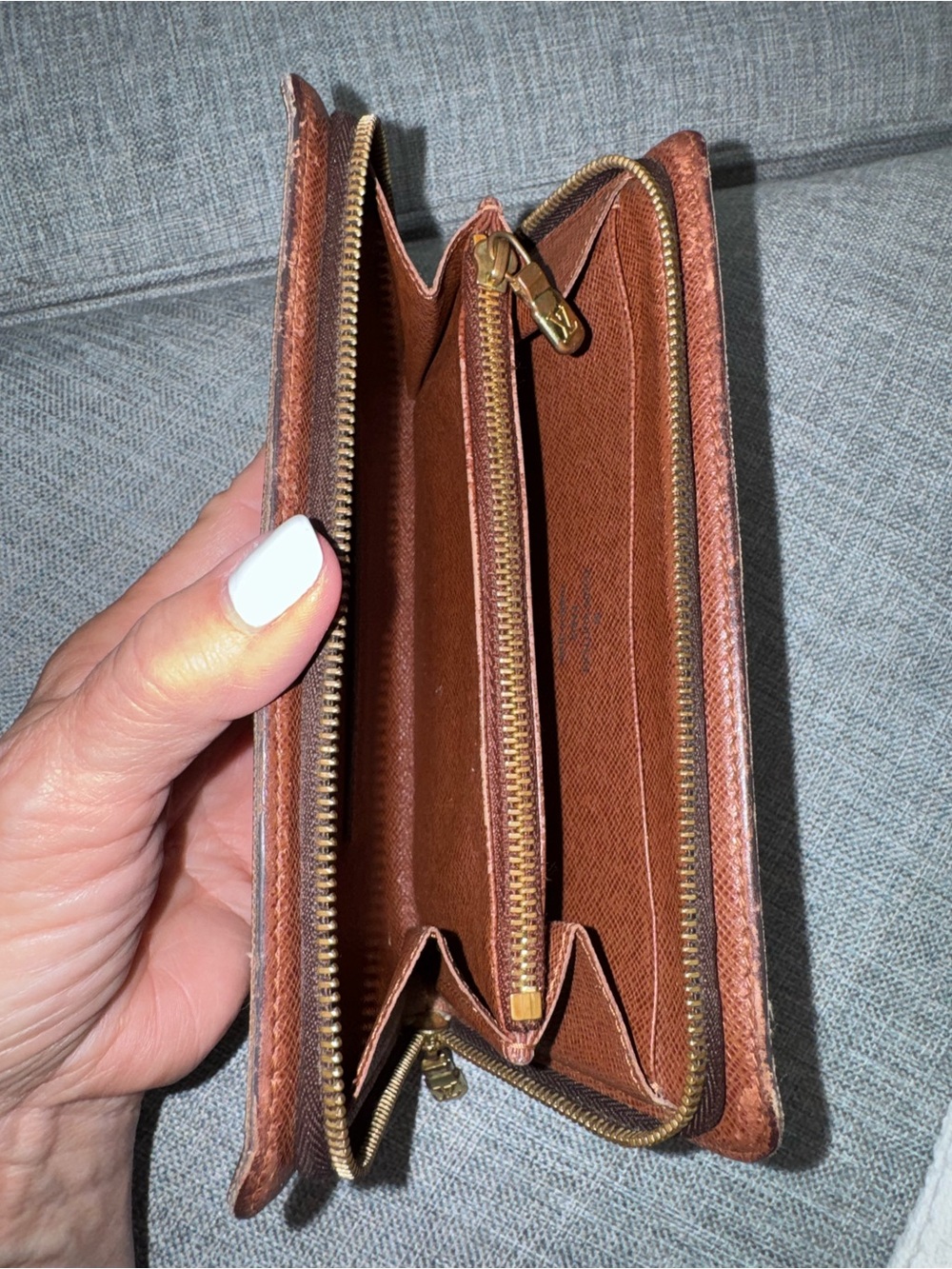Limited Edition Louis Vuitton Brown Monogram Takashi Murakami Panda Zippy Wallet - Picture 5 of 7